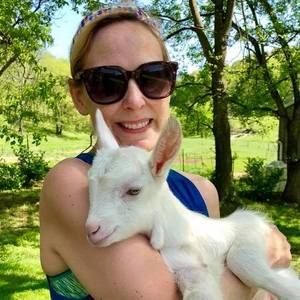 Meet your Posher, Anne marie